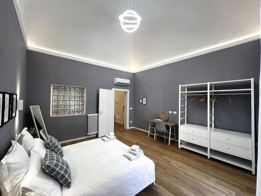 La Casa Del Papa Apartment Bari Bagian luar foto