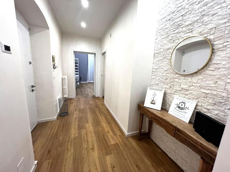 La Casa Del Papa Apartment Bari Bagian luar foto